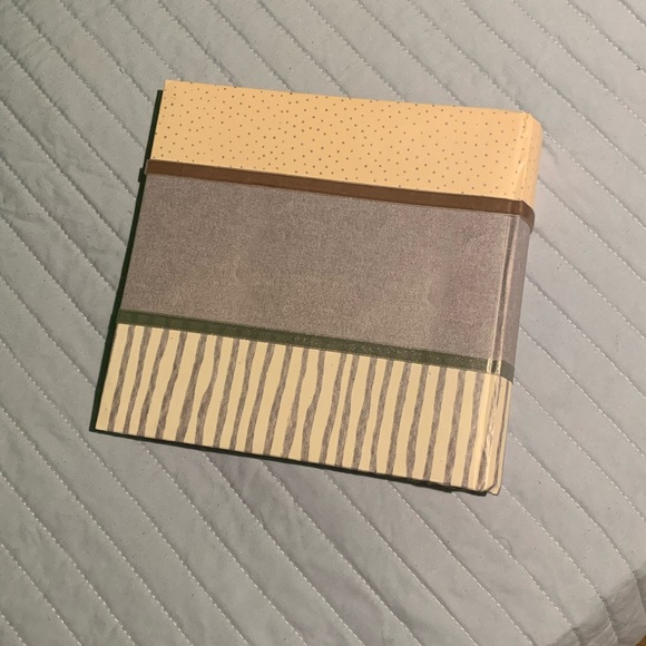 Wedding Picture album ** free with purchase**[ - Picture 3 of 4